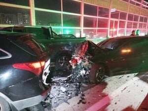 양산휴게소 부근 6중 추돌... 30대 여성 심정지